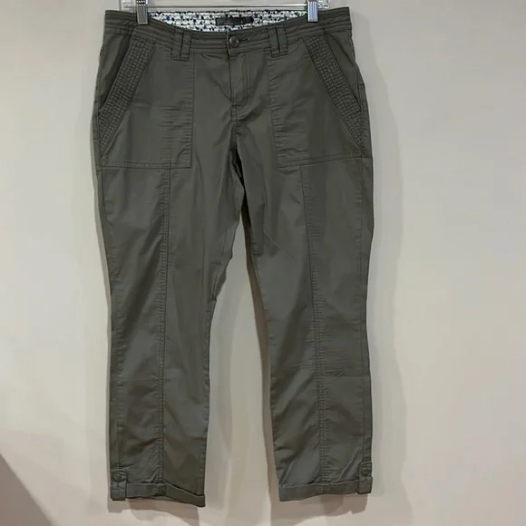 Prana Mari Capri Olive Pant, size 8 - Picture 1 of 4